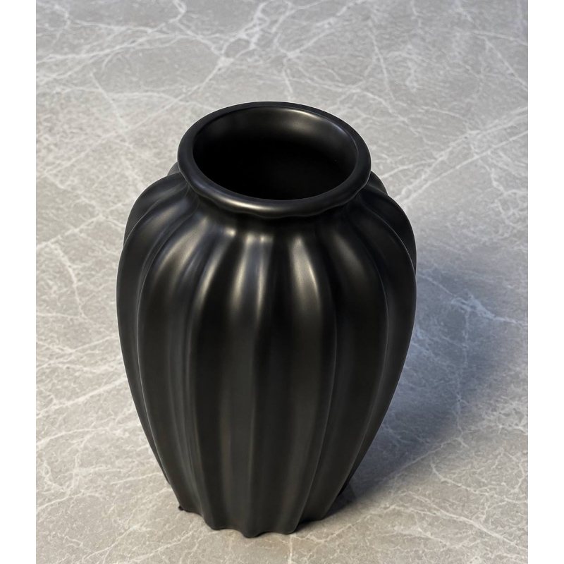 BLACK/WHITE VERTICAL STRIPE FLOWER VASE