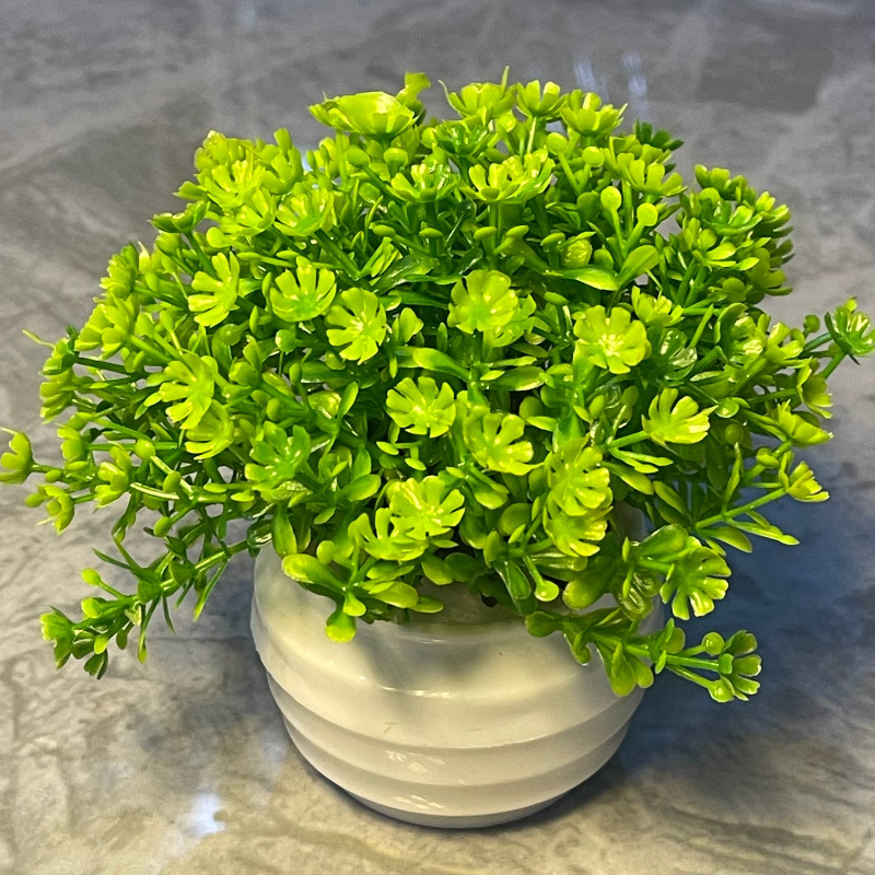 MINI WHITE RING FLOWER VASE
