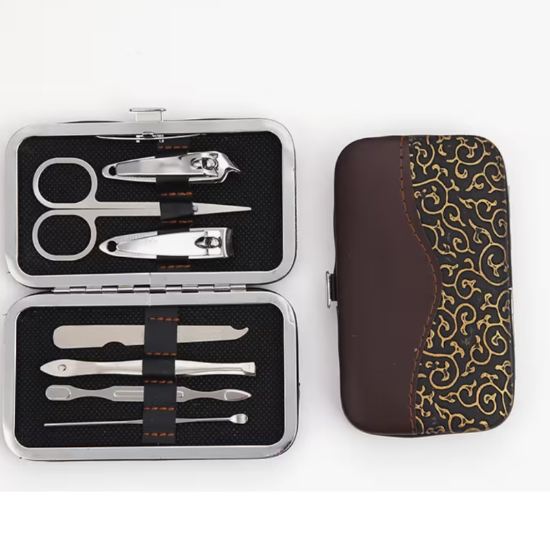 BROWN LEATHER MANICURE SET